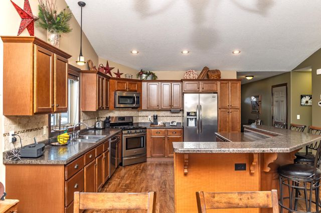 3011 Lakecrest Road NE, Alexandria, MN 56308