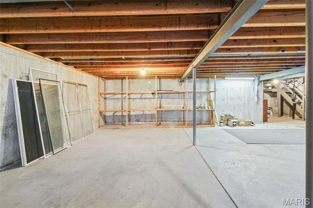 21 Newberry Drive, St Peters, MO 63376