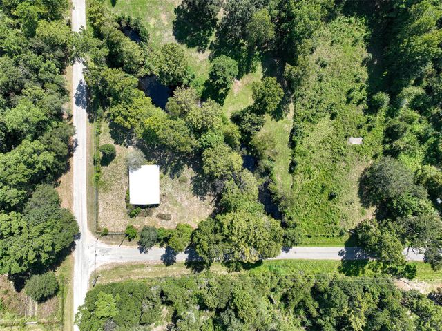 126 County Road 3707, Splendora, TX 77372