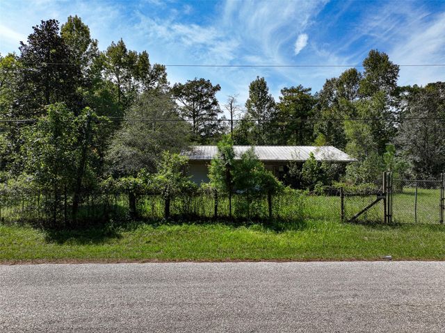 126 County Road 3707, Splendora, TX 77372