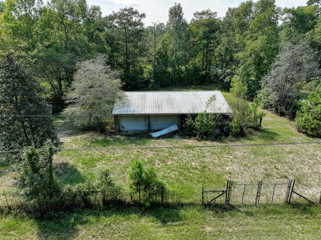 126 County Road 3707, Splendora, TX 77372