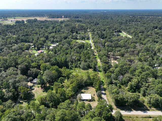 126 County Road 3707, Splendora, TX 77372