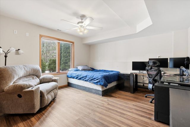 15358 Eagles Ridge NW, Prior Lake, MN 55372