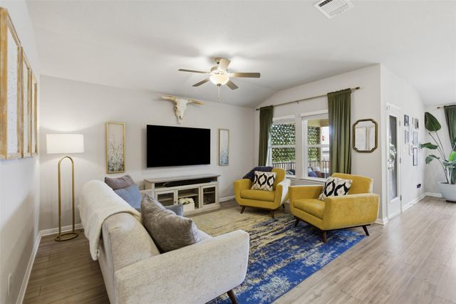 144 El Capitan LOOP, Dripping Springs, TX 78620