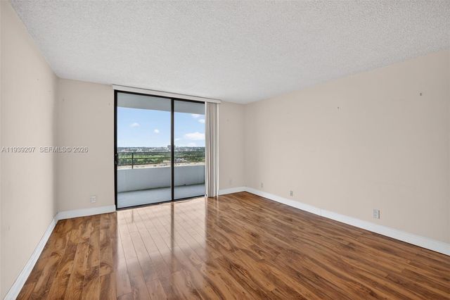 600 Three Islands Blvd 1008, Hallandale Beach, FL 33009