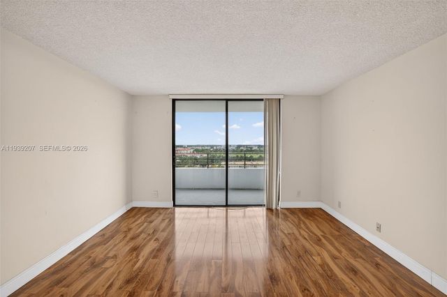 600 Three Islands Blvd 1008, Hallandale Beach, FL 33009