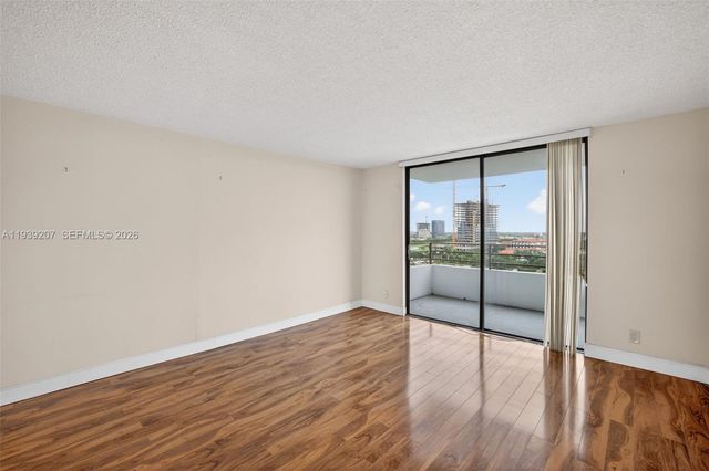 600 Three Islands Blvd 1008, Hallandale Beach, FL 33009