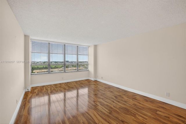 600 Three Islands Blvd 1008, Hallandale Beach, FL 33009