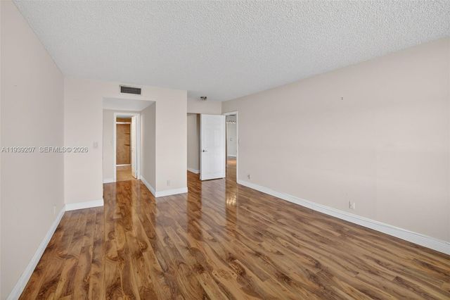 600 Three Islands Blvd 1008, Hallandale Beach, FL 33009