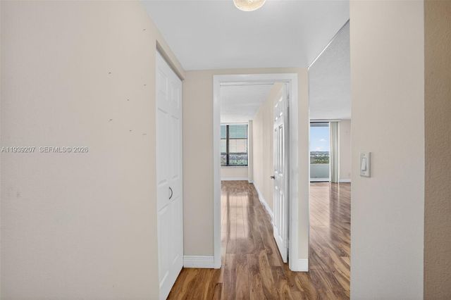 600 Three Islands Blvd 1008, Hallandale Beach, FL 33009