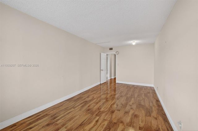 600 Three Islands Blvd 1008, Hallandale Beach, FL 33009