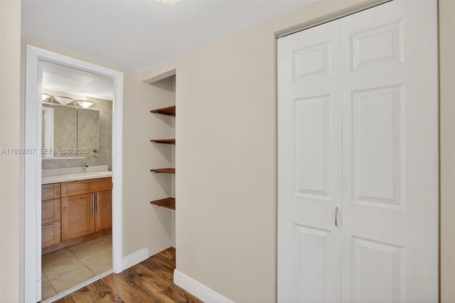 600 Three Islands Blvd 1008, Hallandale Beach, FL 33009