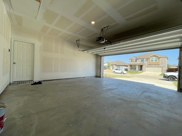 1838 Aslynn Circle, Aubrey, TX 76227