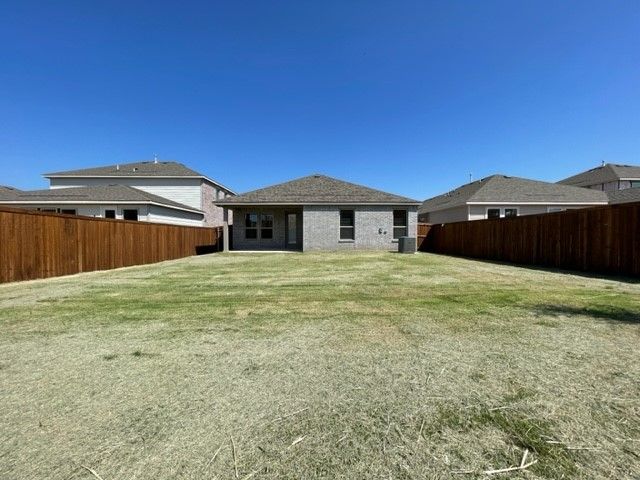 1838 Aslynn Circle, Aubrey, TX 76227