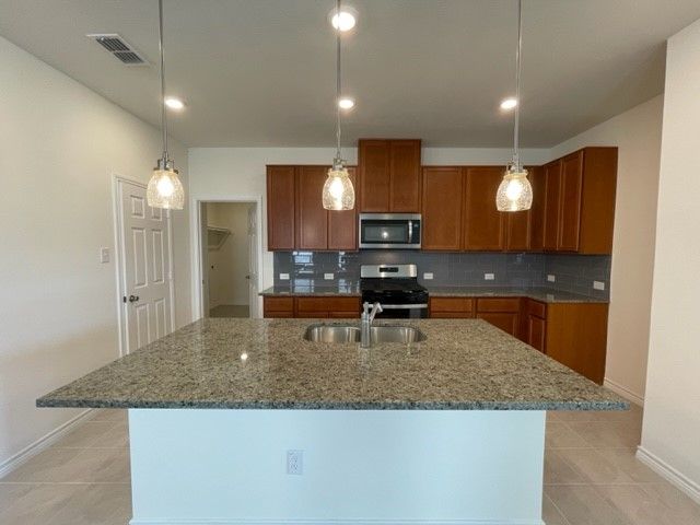 1838 Aslynn Circle, Aubrey, TX 76227
