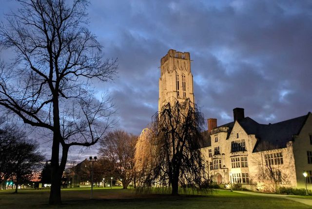 2221 Meadowwood Drive, Toledo, OH 43606