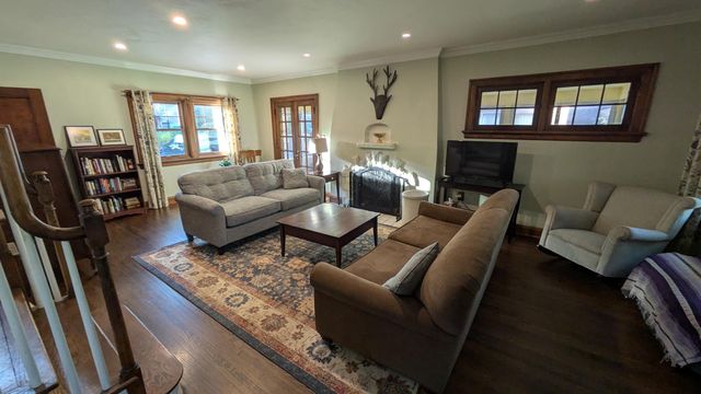 2221 Meadowwood Drive, Toledo, OH 43606