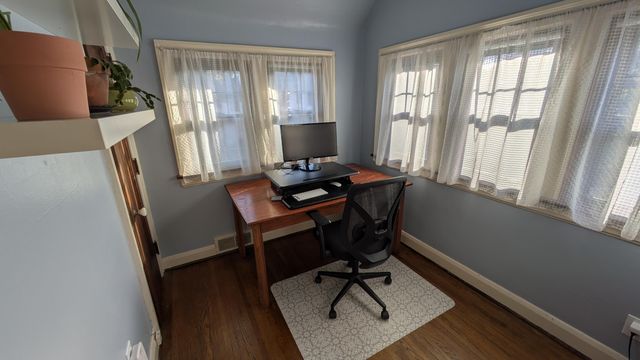 2221 Meadowwood Drive, Toledo, OH 43606