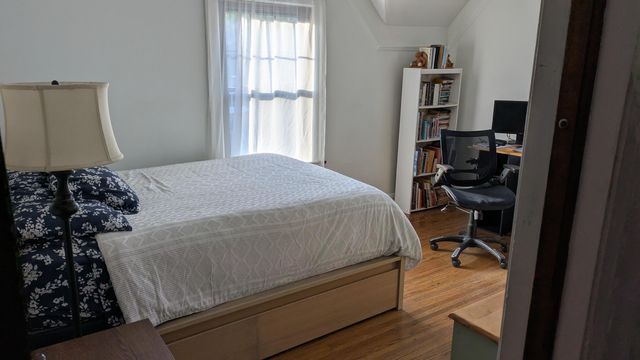 2221 Meadowwood Drive, Toledo, OH 43606