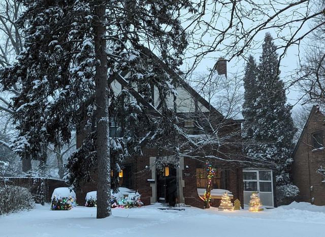 2221 Meadowwood Drive, Toledo, OH 43606