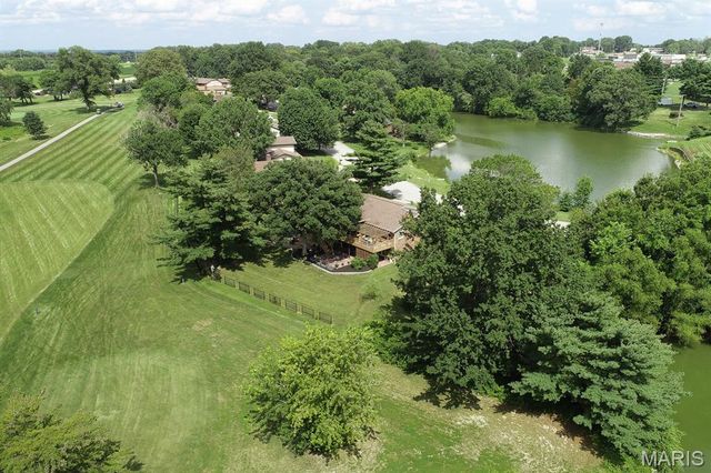 1700 Saint Andrews, O'fallon, IL 62269