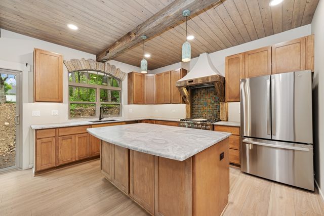 1979 Red Oak Lane, Spring Grove, IL 60081