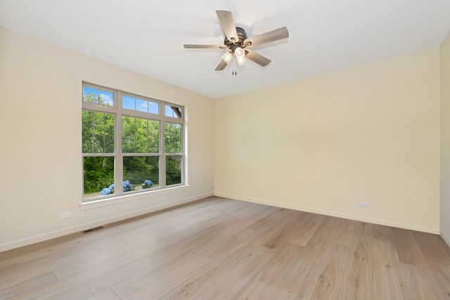 1979 Red Oak Lane, Spring Grove, IL 60081