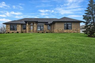 1979 Red Oak Lane, Spring Grove, IL 60081