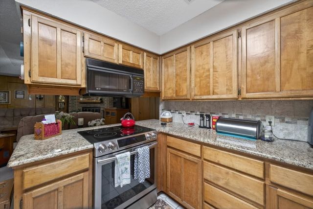 405 Nita Court, Crowley, TX 76036