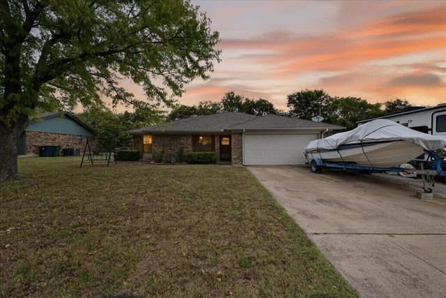 405 Nita Court, Crowley, TX 76036