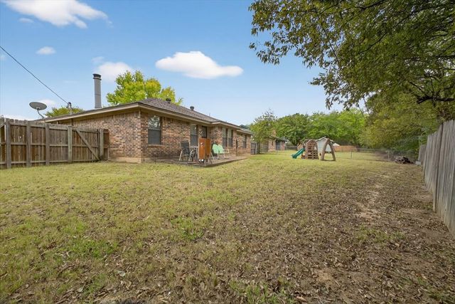 405 Nita Court, Crowley, TX 76036