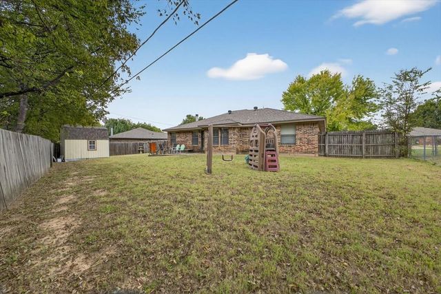 405 Nita Court, Crowley, TX 76036