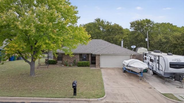 405 Nita Court, Crowley, TX 76036