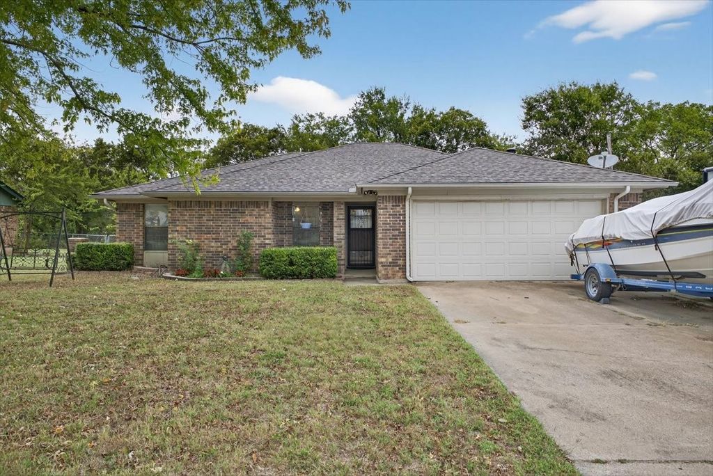 405 Nita Court, Crowley, TX 76036