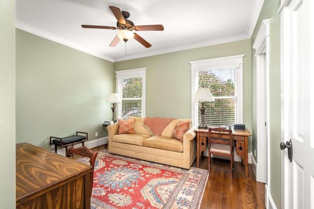 1022 Nicholson Street, Houston, TX 77008