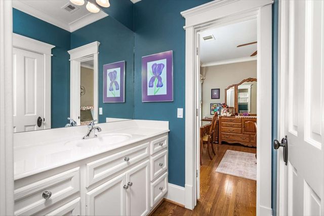 1022 Nicholson Street, Houston, TX 77008