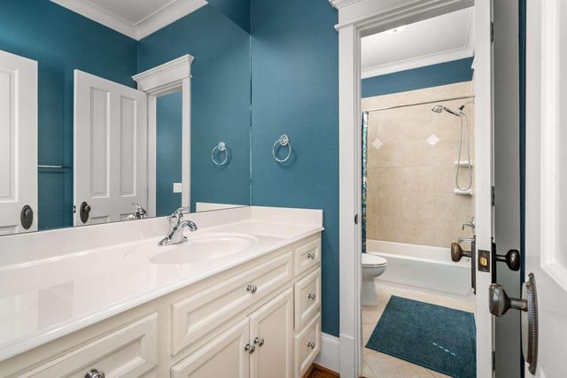 1022 Nicholson Street, Houston, TX 77008