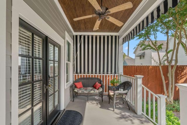 1022 Nicholson Street, Houston, TX 77008