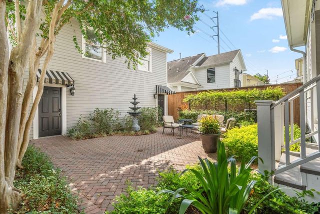 1022 Nicholson Street, Houston, TX 77008
