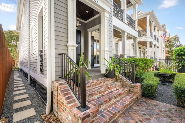 1022 Nicholson Street, Houston, TX 77008