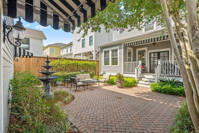 1022 Nicholson Street, Houston, TX 77008