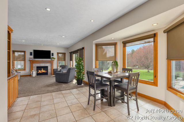 7553 Willow Pointe Drive, Caledonia, MI 49316
