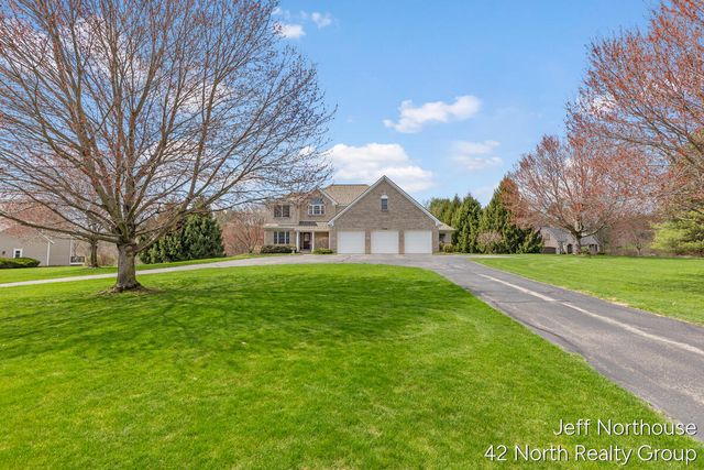 7553 Willow Pointe Drive, Caledonia, MI 49316