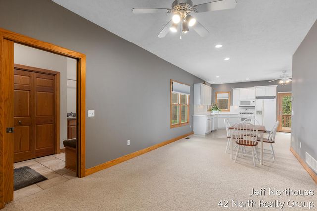 7553 Willow Pointe Drive, Caledonia, MI 49316