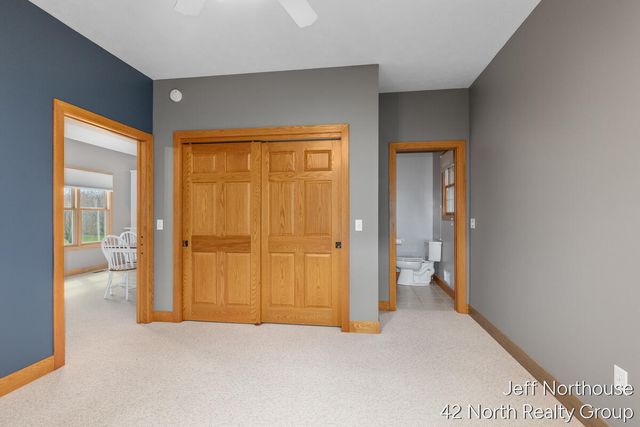 7553 Willow Pointe Drive, Caledonia, MI 49316
