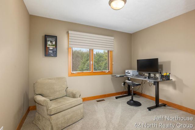 7553 Willow Pointe Drive, Caledonia, MI 49316