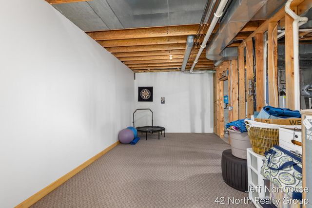 7553 Willow Pointe Drive, Caledonia, MI 49316