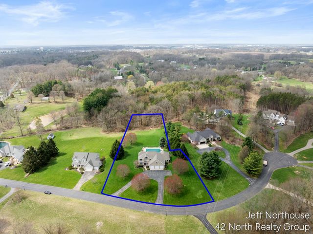 7553 Willow Pointe Drive, Caledonia, MI 49316