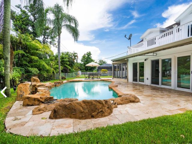 1000 SW 19th Street, Boca Raton, FL 33486