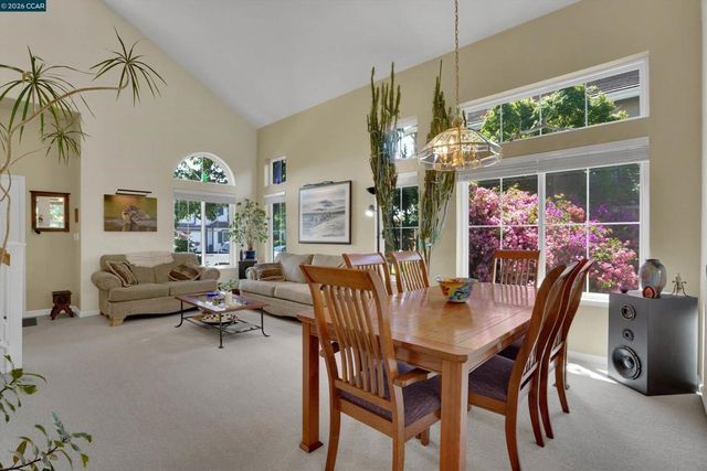 120 Mont St Michel Way, Martinez, CA 94553